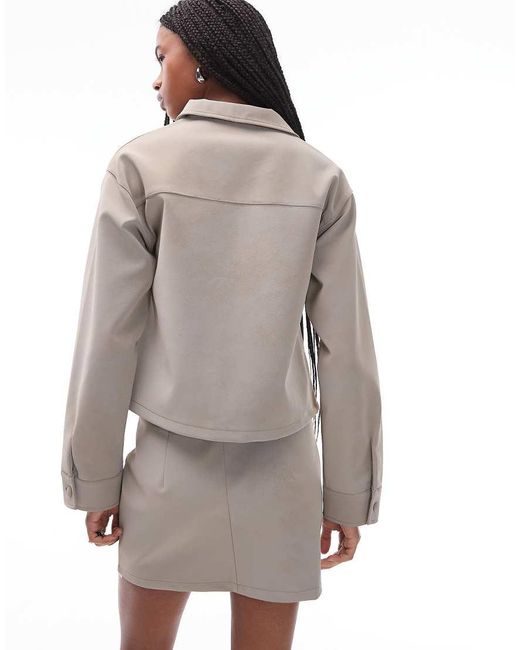 Camisa Extragrande De Tejido Efecto Cuero Texturizado De (Parte De Un Conjunto)-Neutro ASOS de color Natural