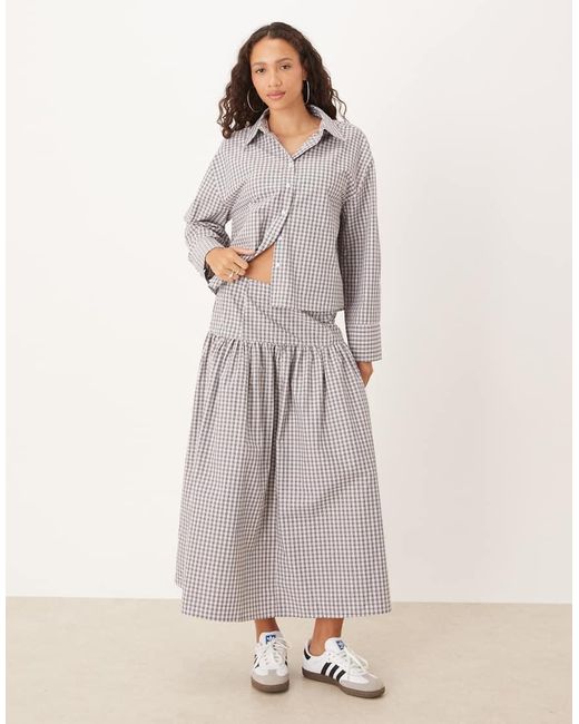 ASOS Geruite Maxi Rok Met Verlaagde Taille in het Gray