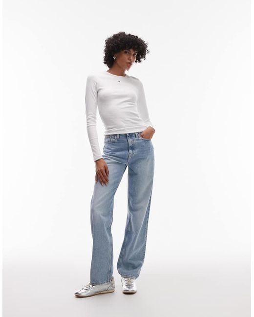 Essential di Tommy Hilfiger in White