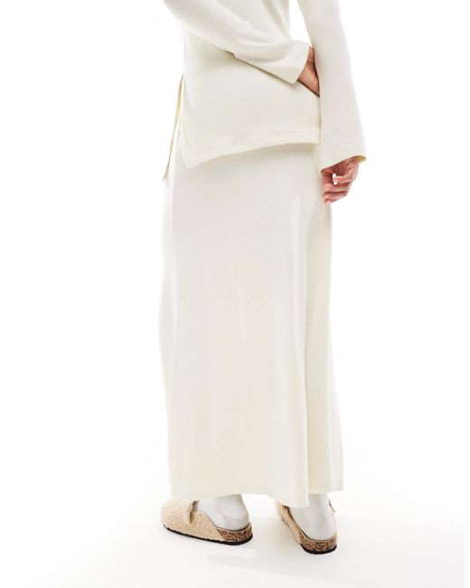 Jupe longue ultra douce à assortir - crème Vero Moda en coloris White