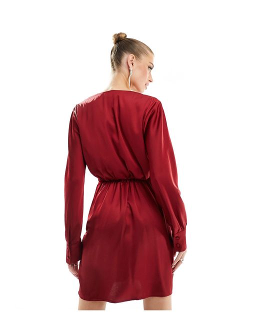 Robe portefeuille à manches longues Abercrombie & Fitch en coloris Red