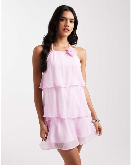 Vestido Corto Rosa Escalonado Con Volantes De -Amarillo Pieces de color Pink