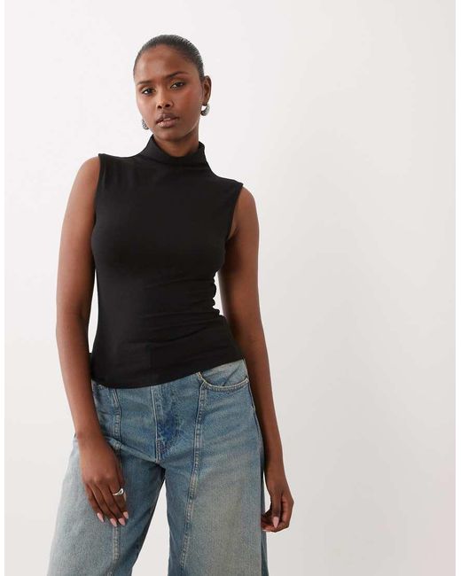 Gina Tricot Black Sleeveless Funnel Neck Top