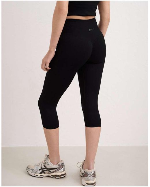 Aim'n Black Shape Seamless 3/4 Tights