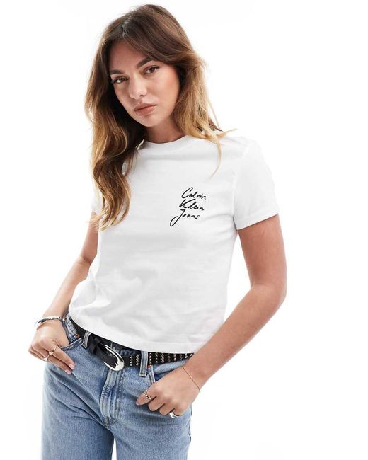 T-Shirt Baby Con Scritta Del Logo Bianca di Calvin Klein in White