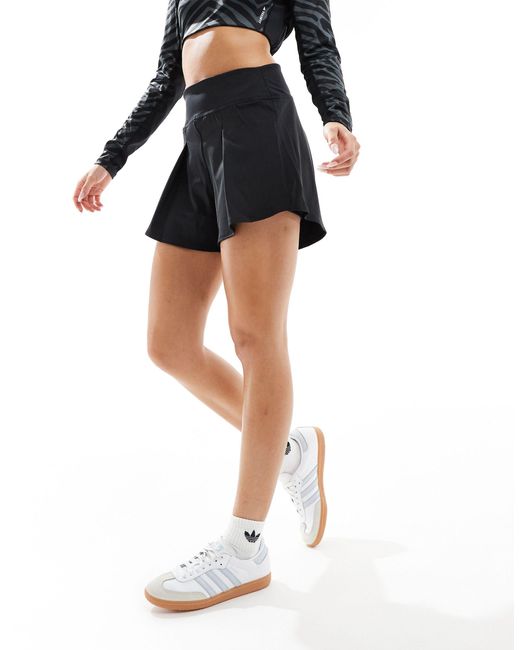 Adidas - tennis club - jupe plissée Adidas Originals en coloris Black