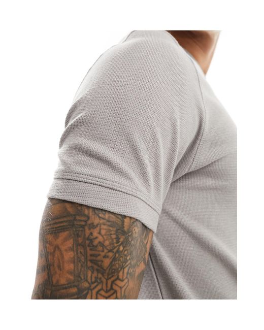 T-shirt d'ensemble gaufré Bershka pour homme en coloris Gray