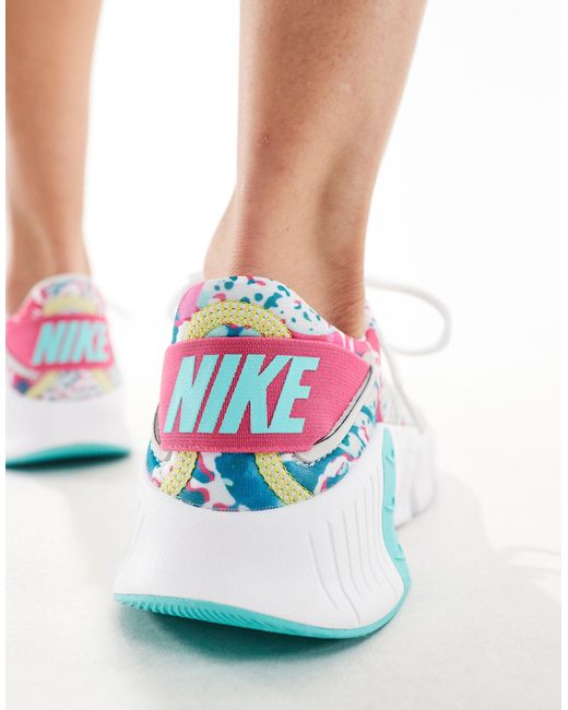 Nike White Free Metcon 4 Sneakers