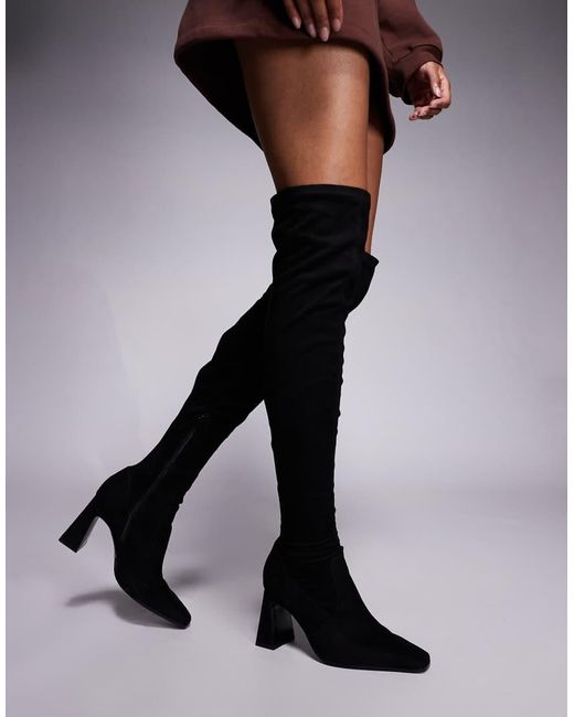 Botas Negras Por Encima De La Rodilla Con Puntera Cincelada De Antelina Kira De ASOS de color Black