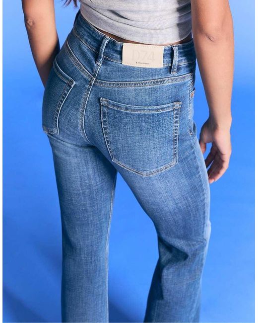 Jeans A Zampa Slim Lavaggio Rinse Wash di Stradivarius in Blue