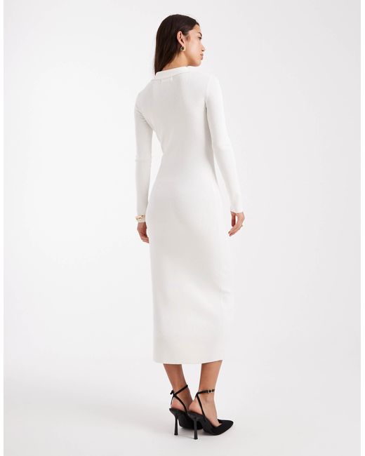 Robe boutonnée longue en maille côtelée avec col - crème 4th & Reckless en coloris White