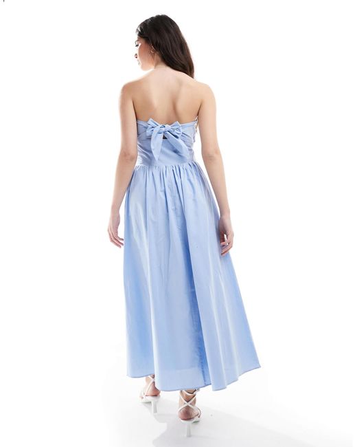 Exclusivité - - robe bandeau longue en popeline nouée dans le dos avec découpe The Frolic en coloris Blue