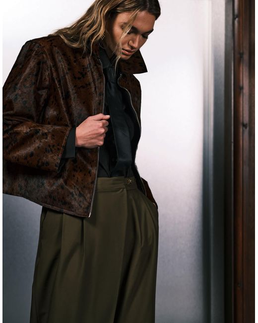 Pantalon ample et ajusté avec détail croisé asymétrique à boucle - kaki ASOS en coloris Black