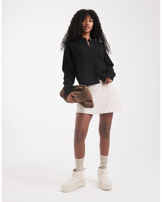 Cardigan Girocollo Con Bottoni di New Look in Black