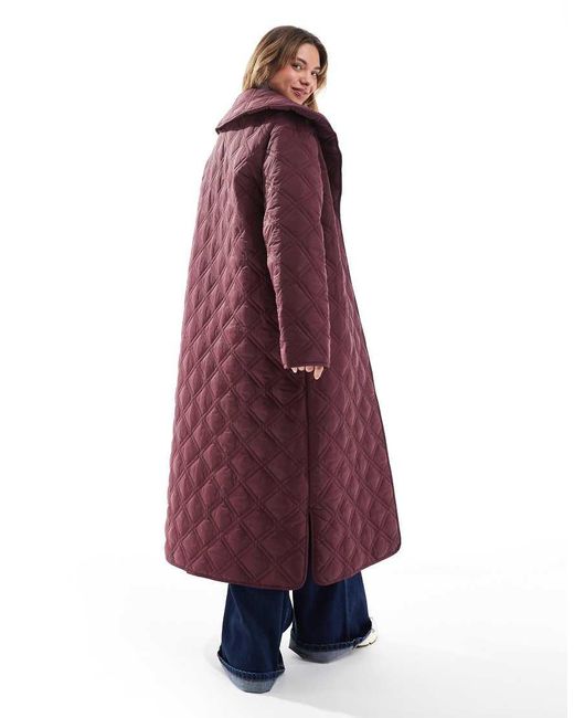 Cappotto Taglio Lungo Bordeaux Con Colletto A Cascata di ASOS in Red
