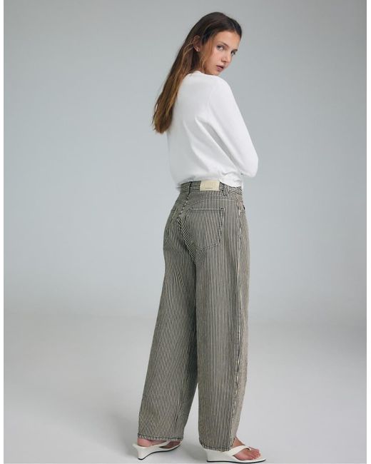 Stradivarius White Petite D80 Striped Barrel-leg Jeans
