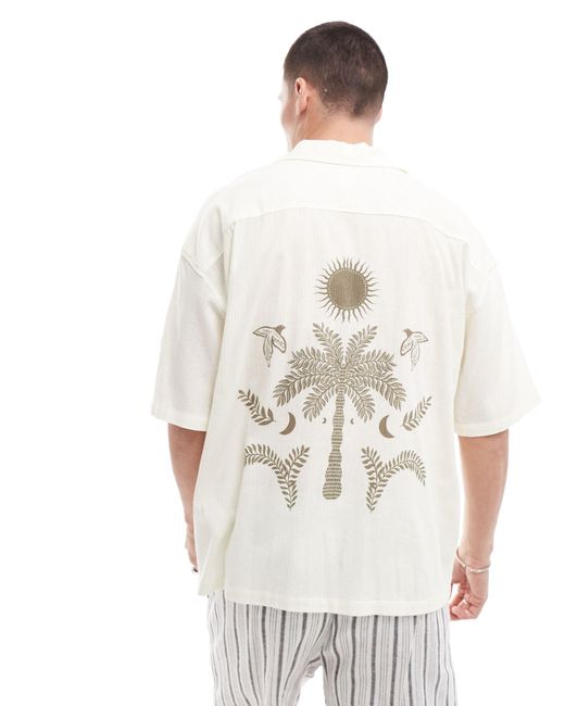 Chemise à broderie palmier Pull&Bear pour homme en coloris White