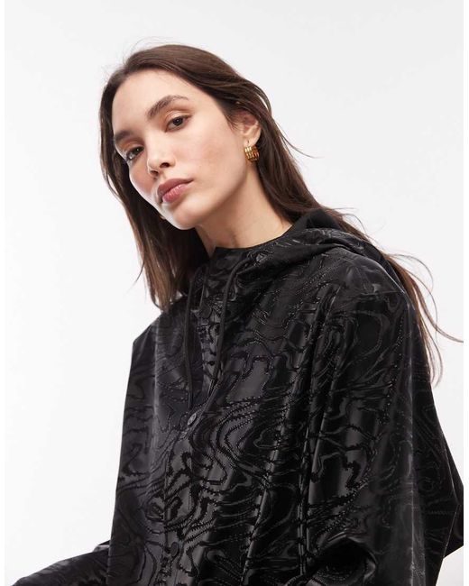 Rains 18360 in het Black