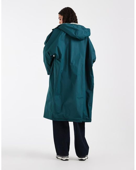 Regatta Blue Waterproof Changing Robe