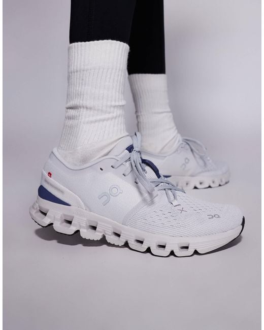 On Shoes Metallic On – cloud x 4 – trainings-sneaker