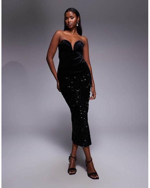 Corsé Largo Estructurado De Terciopelo De ASOS de color Black