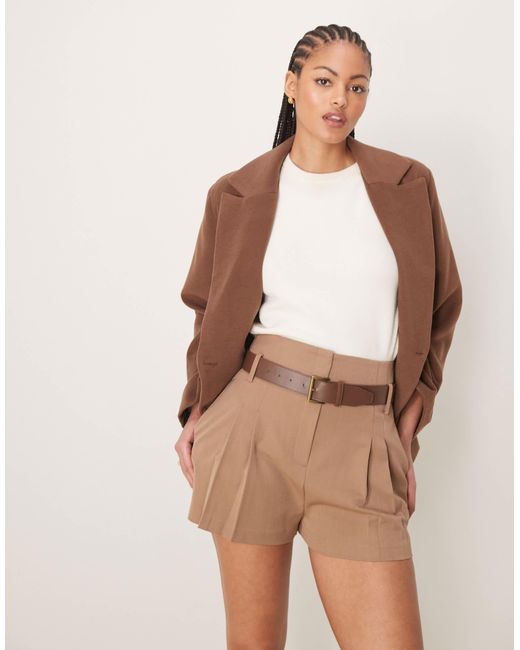 ASOS Natural Tall – elegante shorts