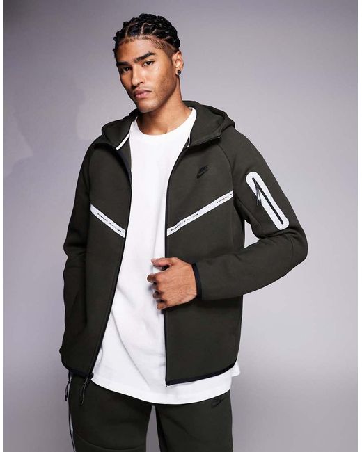Nike Tech in het Gray voor heren
