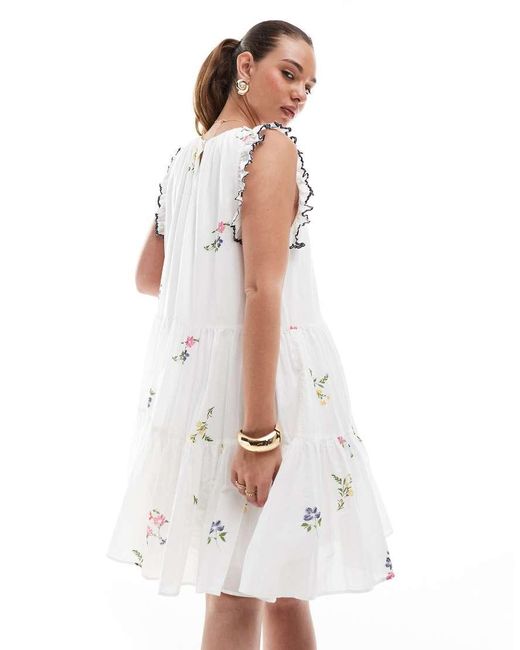 French Connection Mini Jurk Met Stroken En Borduursels in het White
