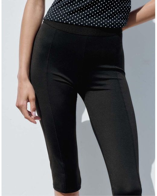 Stradivarius Blue Elastic Detail Capris