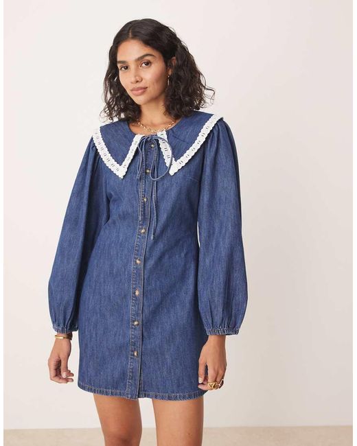 Vestido Vaquero Corto De Manga Larga Con Lavado Y Solapas Extragrandes De ASOS de color Blue
