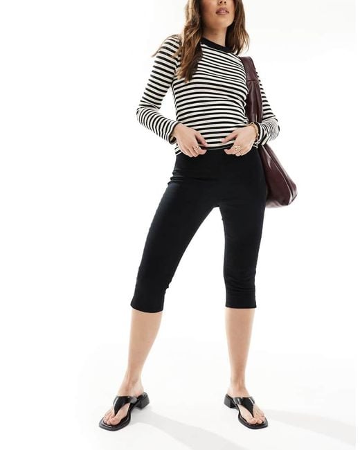 New Look Black Denim Capri Pants