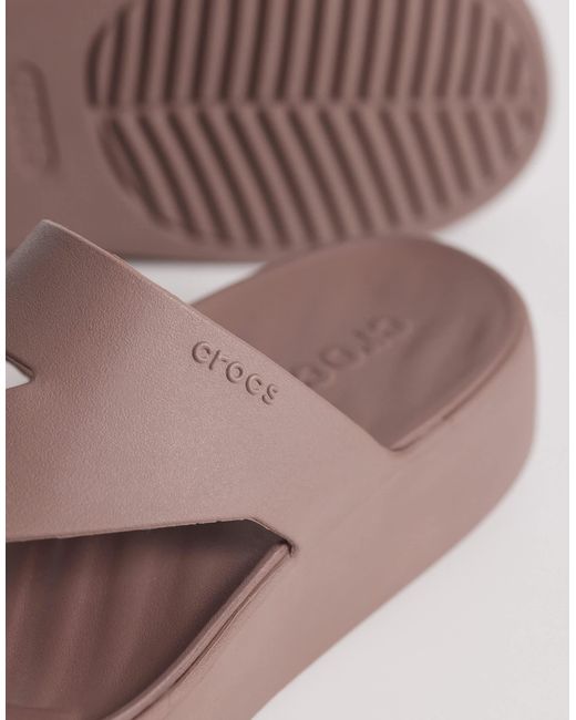 CROCSTM Brown Getaway Platform Toe Loop Sandals