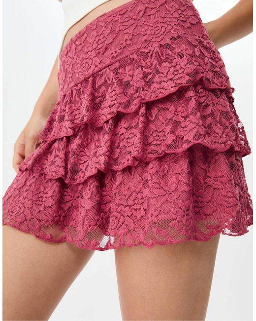 Stradivarius White – skort aus weich fallender spitze