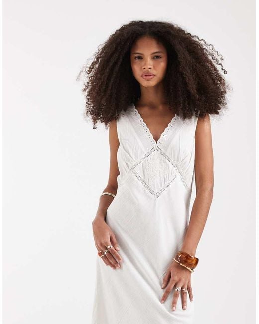 Neon Rose White Midaxi V-neck Lace Detail Dress