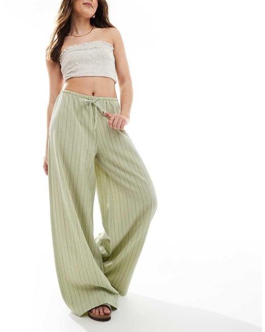 Stradivarius Broek Met Linnenlook En Wijde Pijpen in het Green