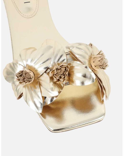 SIMMI Brown Gilly Flower Detail Flat Sandals