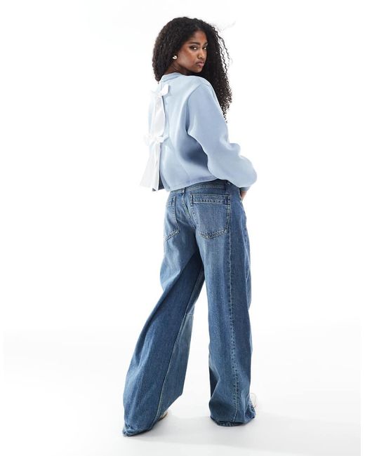 Felpa Con Fiocchi A Contrasto Sul Retro di Miss Selfridge in Blue
