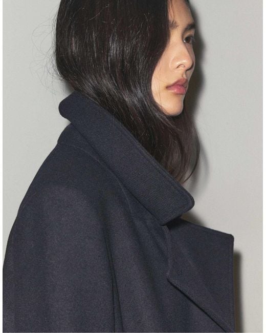 Stradivarius Blue – mantel