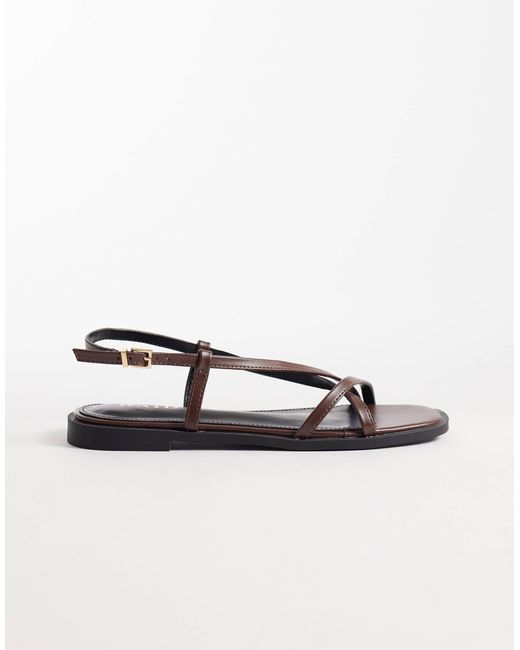 Raid White Aluna Flat Sandals