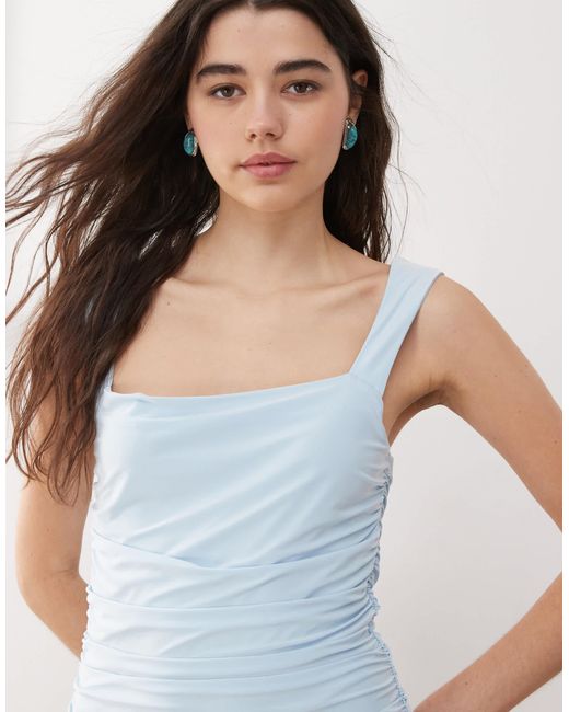 Reclaimed (vintage) Blue – figurbetontes boho-skortkleid