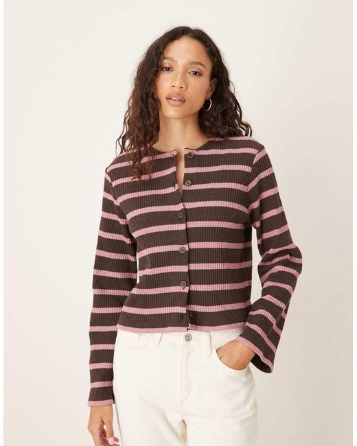 Top A Maniche Lunghe A Righe Cut And Sew Con Bottoni di ASOS in Brown