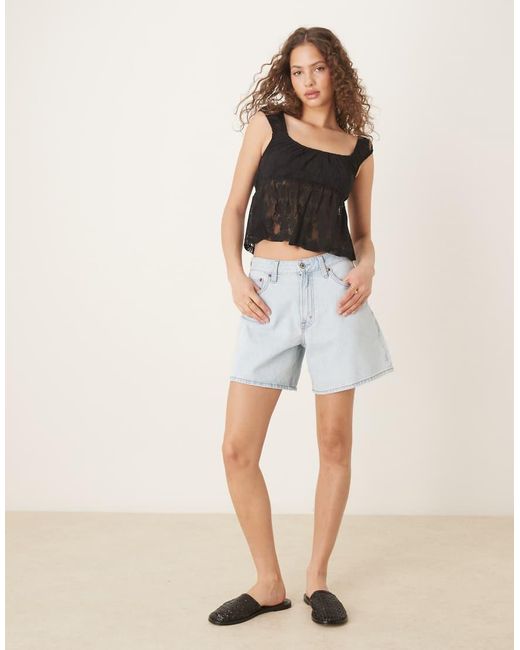Top De Estilo Babydoll De Encaje De ASOS de color Black