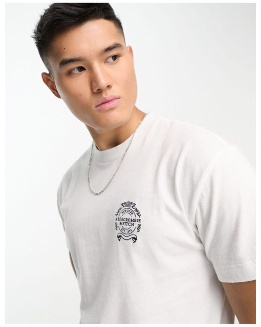 T-shirt bianca con stemma con logo da Uomo di Abercrombie & Fitch in Bianco  | Lyst