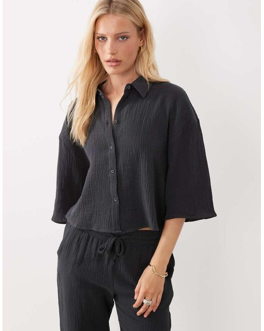 Jdy Black Cropped Cheesecloth Shirt