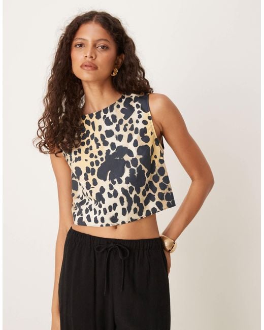 Crop top d'ensemble sans manches - imprimé léopard Mango en coloris Black