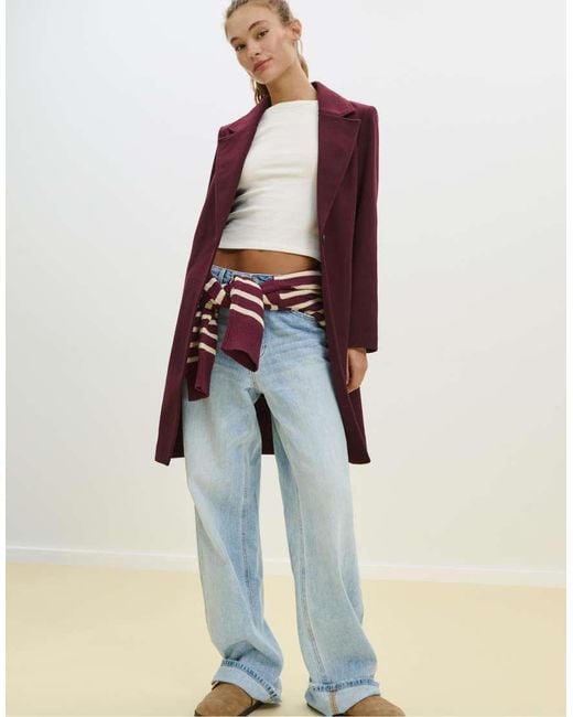 Cappotto Midi Bordeaux Morbido Al Tatto Con Bottoni di Stradivarius in Red