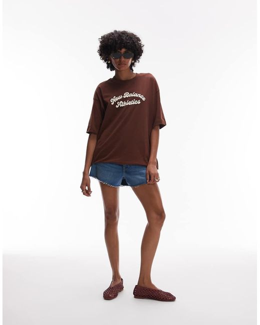 T-Shirt Oversize di New Balance in Blue