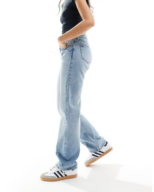 Arrow - jean droit classique à taille basse - éternel Weekday en coloris Blue