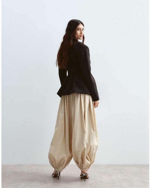 ARRANGE Natural Waist Seam Balloon Leg Trousers