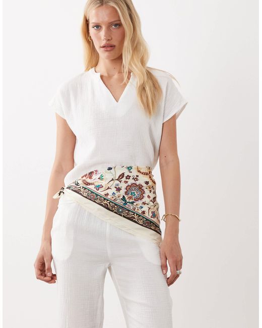 Mango White – schal mit blumenmuster